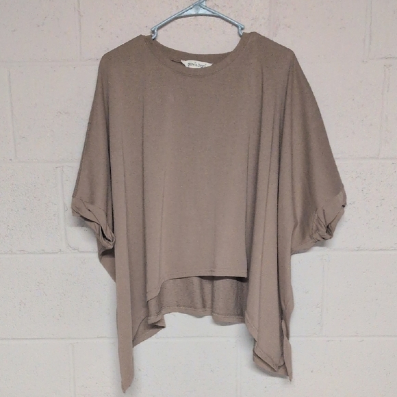 DAVI & DANI Tops - Davi and Dani Oversized Drop Shoulder Batwing Short Sleeve Top Size Small